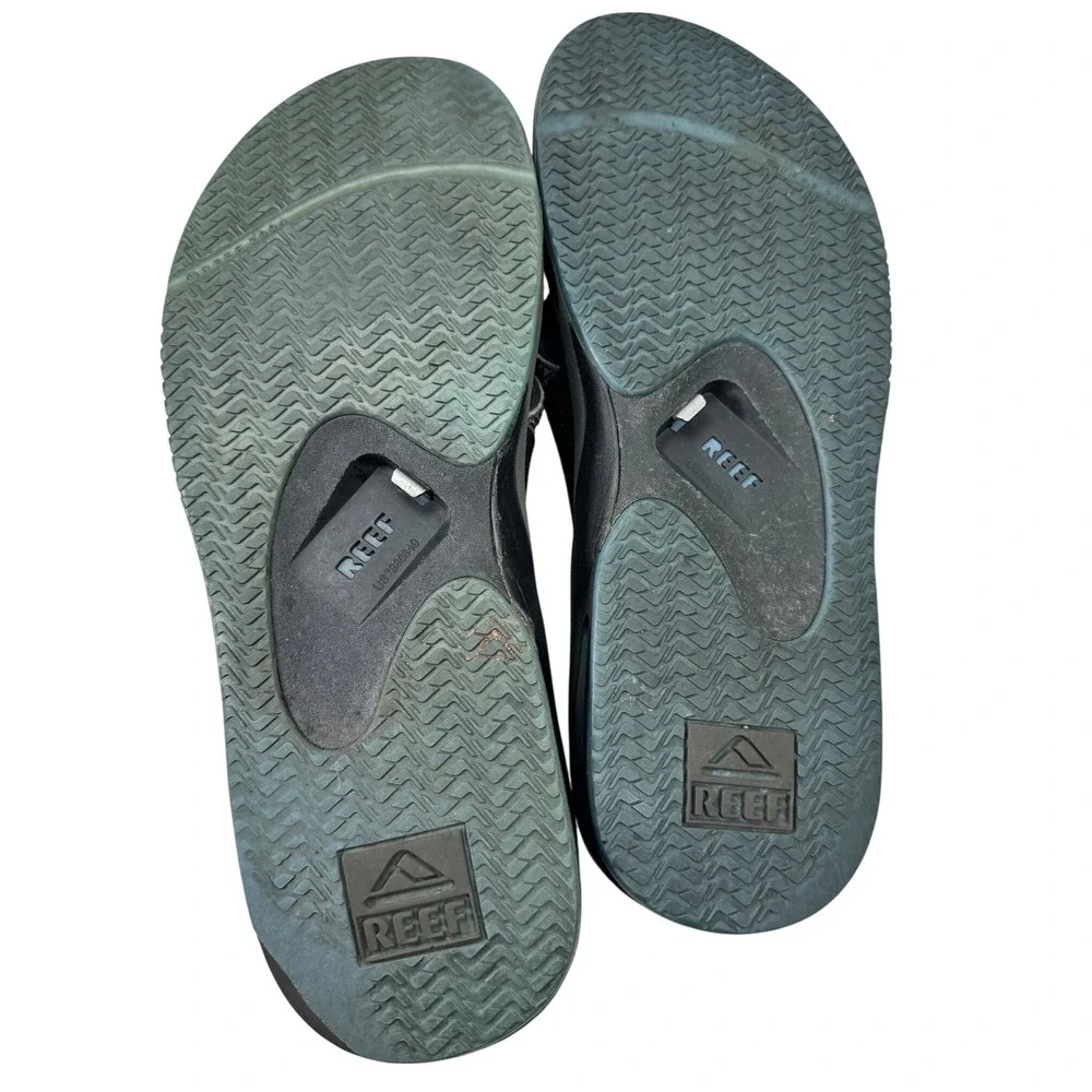 Reef Fanning Flip Flops Mens Size 13 Black Grey Bottle Opener‎ Sandals Athletic